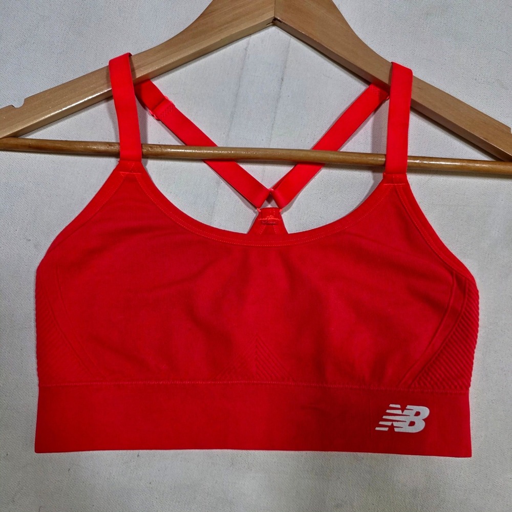 New Balance Sports Bra Womens Medium Red Seamless Racerback Activewear Gym